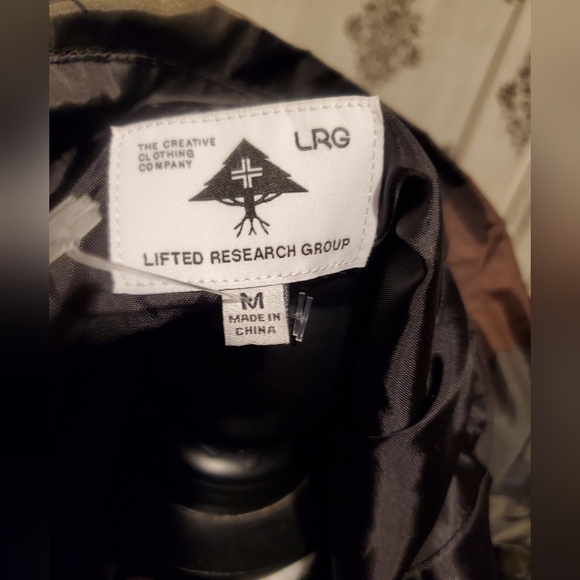 LRG Lightweight Jacket - Picture 4 of 4